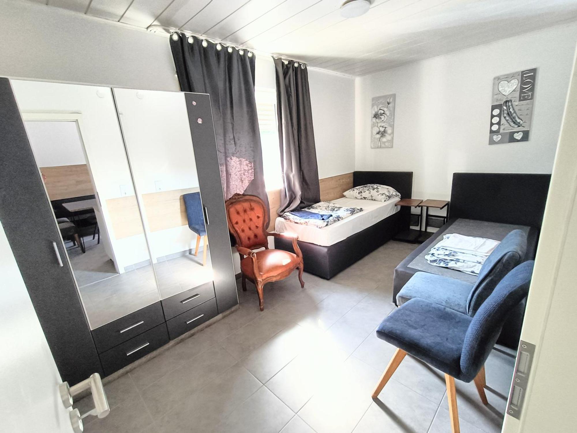 Fmi 9 Accommodation Raunheim Habitación foto