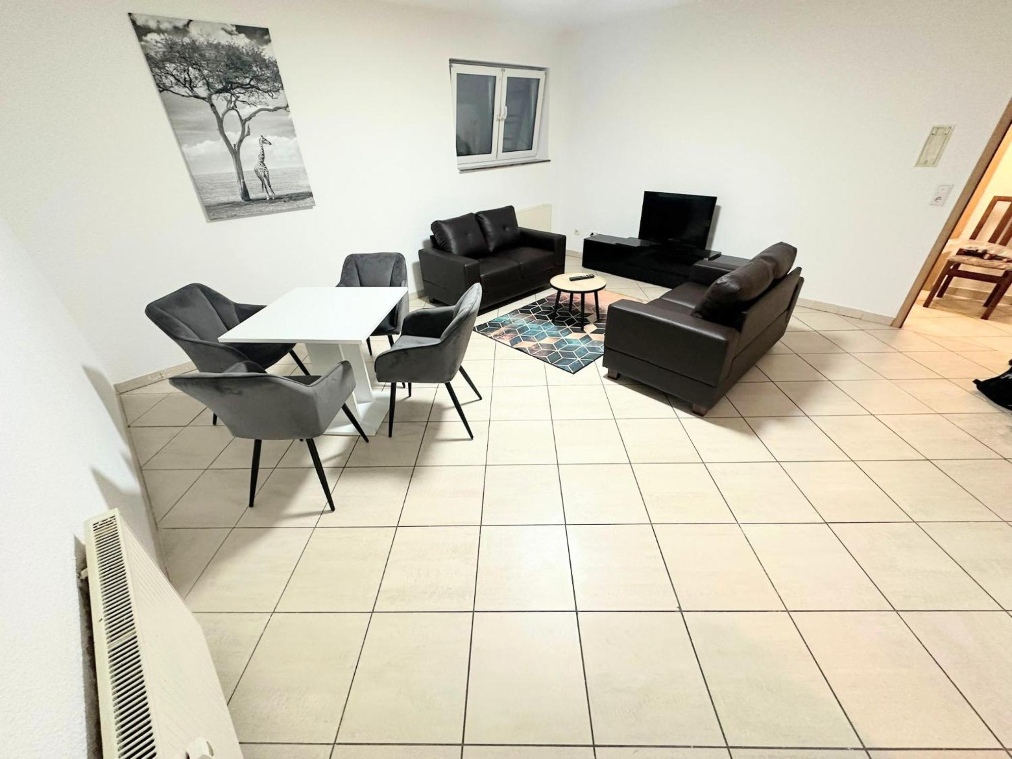 Fmi 9 Accommodation Raunheim Habitación foto